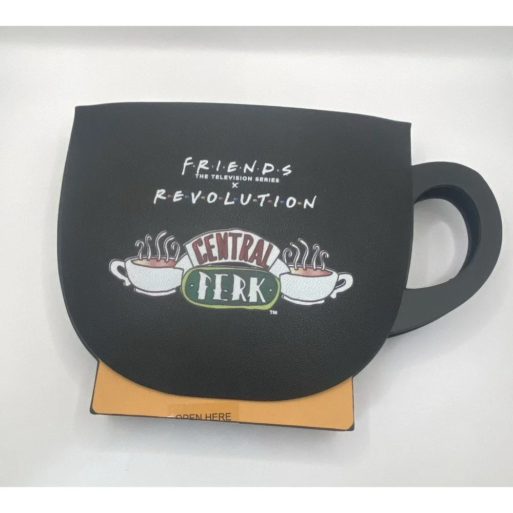 Friends x Makeup Revolution Grab a Cup Face Palette Light to Medium NEW LE